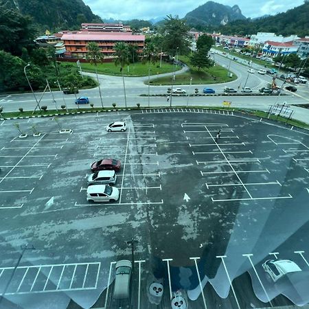 Samsara Studio Apartment At Kompleks Mutiara Gm Gua Musang Kültér fotó