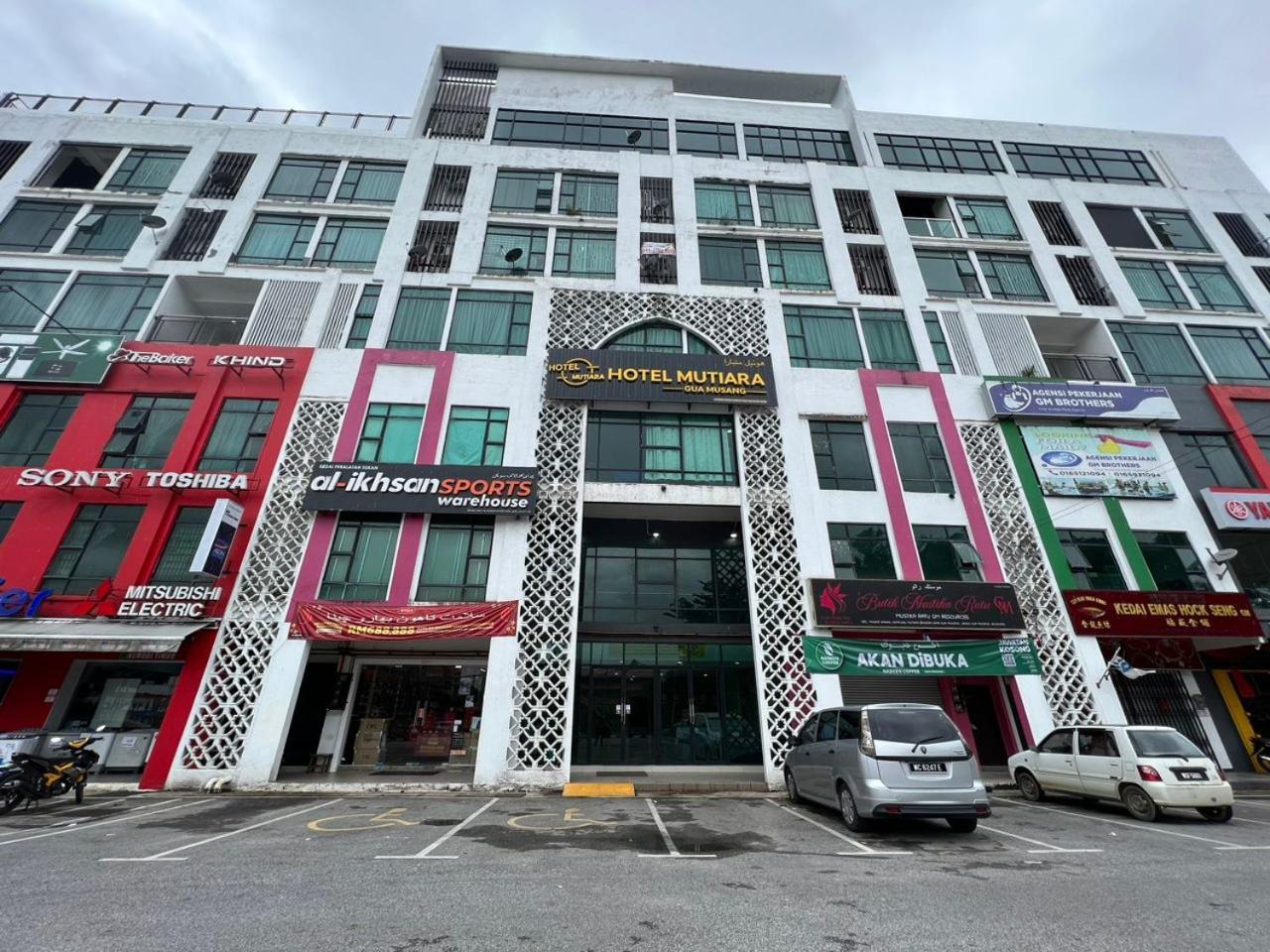 Samsara Studio Apartment At Kompleks Mutiara Gm Gua Musang Kültér fotó